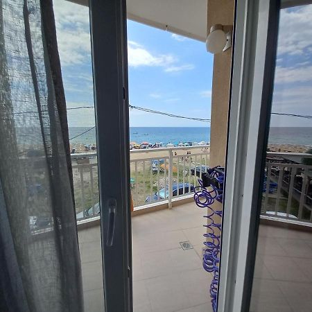 Вилла "Breeze" Front To The Sea - Hakidiki Флогита Экстерьер фото